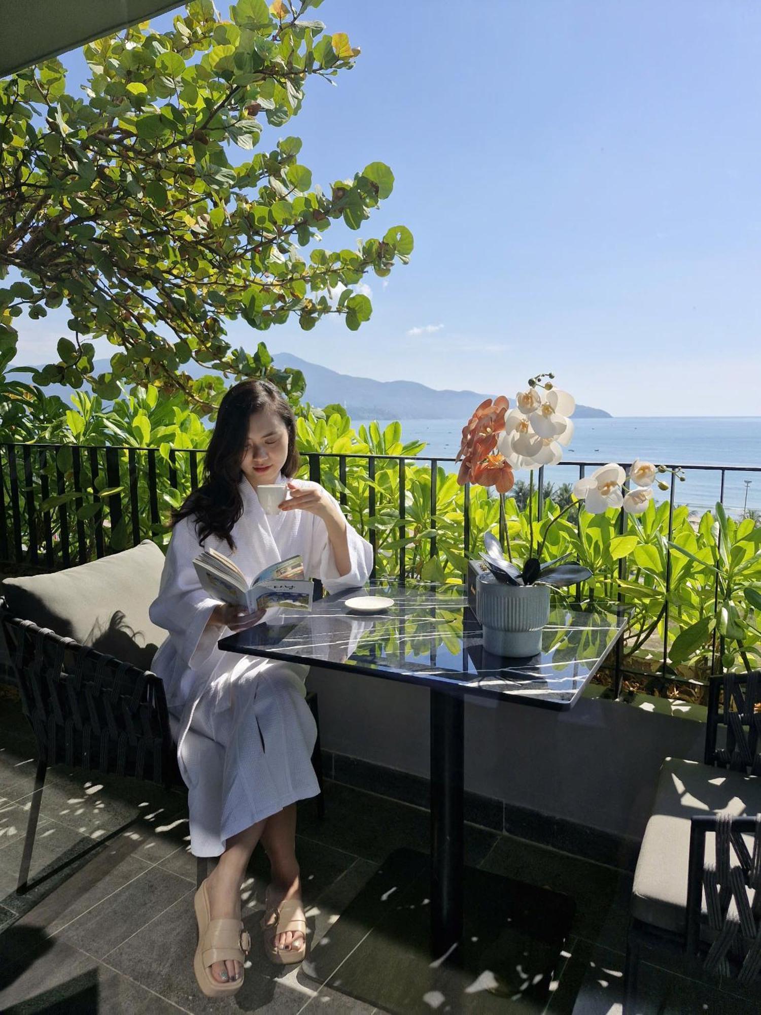 Jbay Beachfront Boutique Hotel Danang Exterior photo