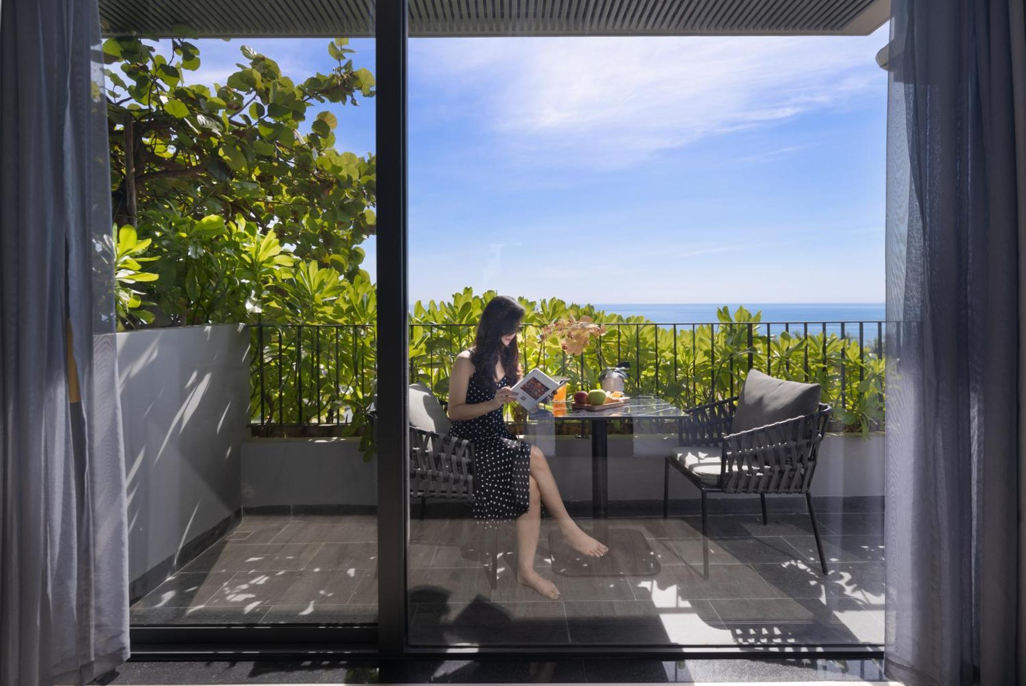 Jbay Beachfront Boutique Hotel Danang Exterior photo