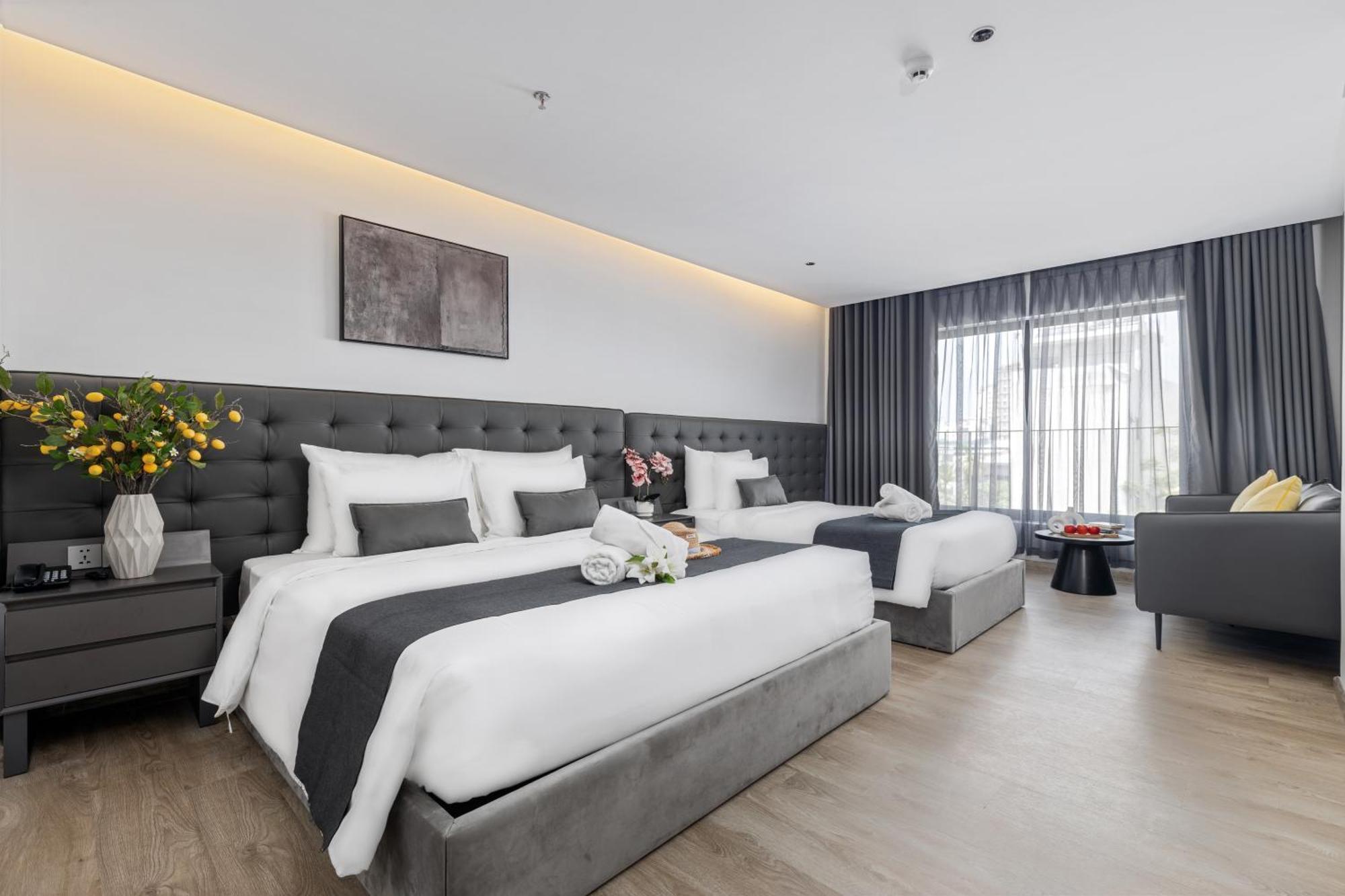 Jbay Beachfront Boutique Hotel Danang Exterior photo